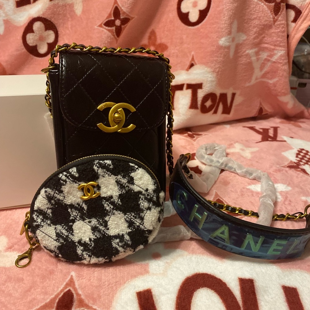 New in box Lux Novelty Crossbody Bag